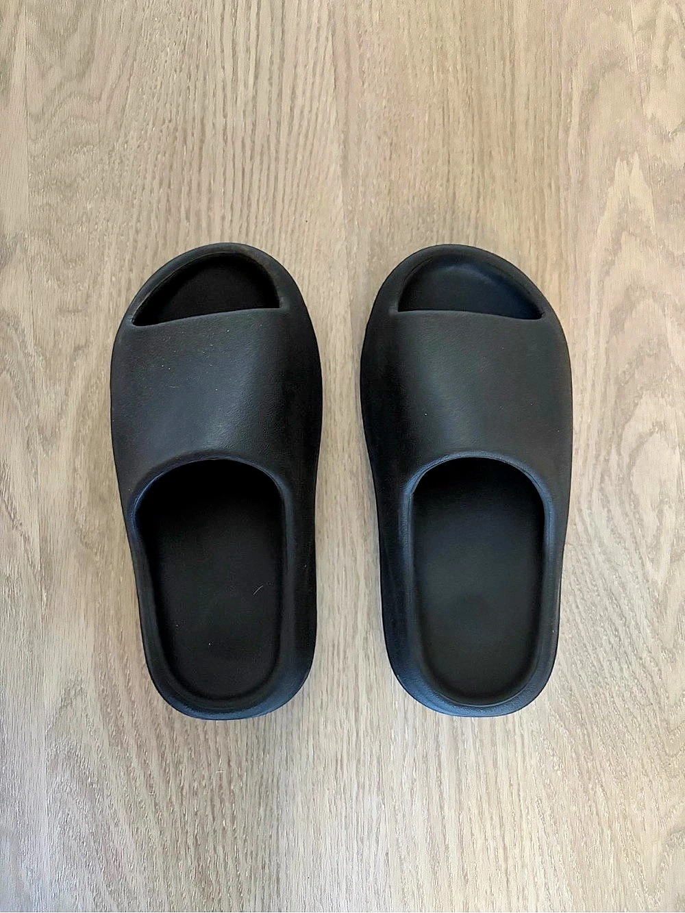 Adidas Yeezy Slide Onyx Black Sandals